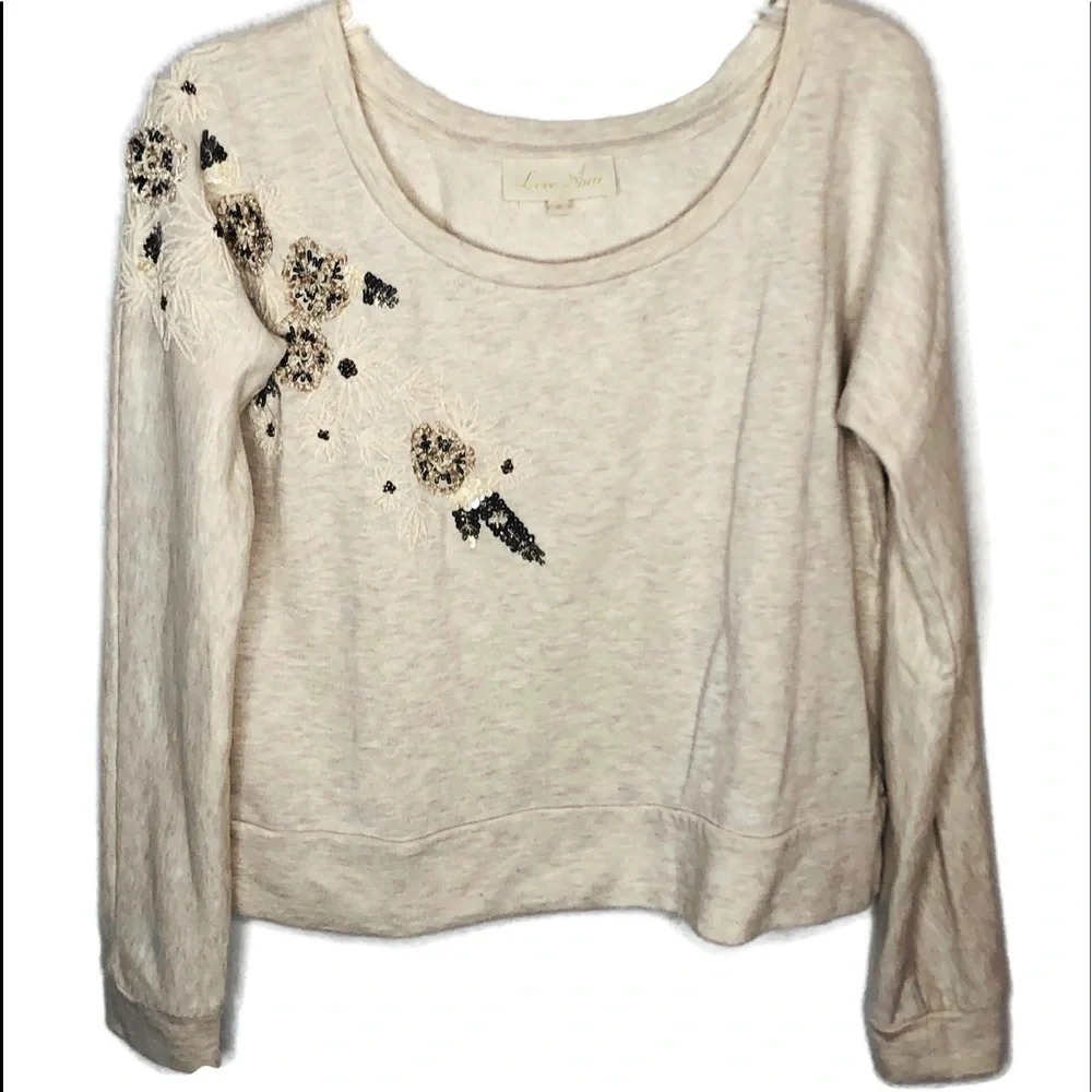 Love Sam woman’s top.  Sweatshirt oversized size S